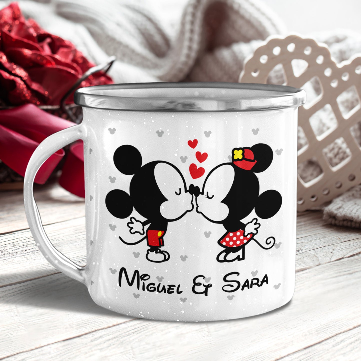Caneca de Esmalte "Apaixonados"