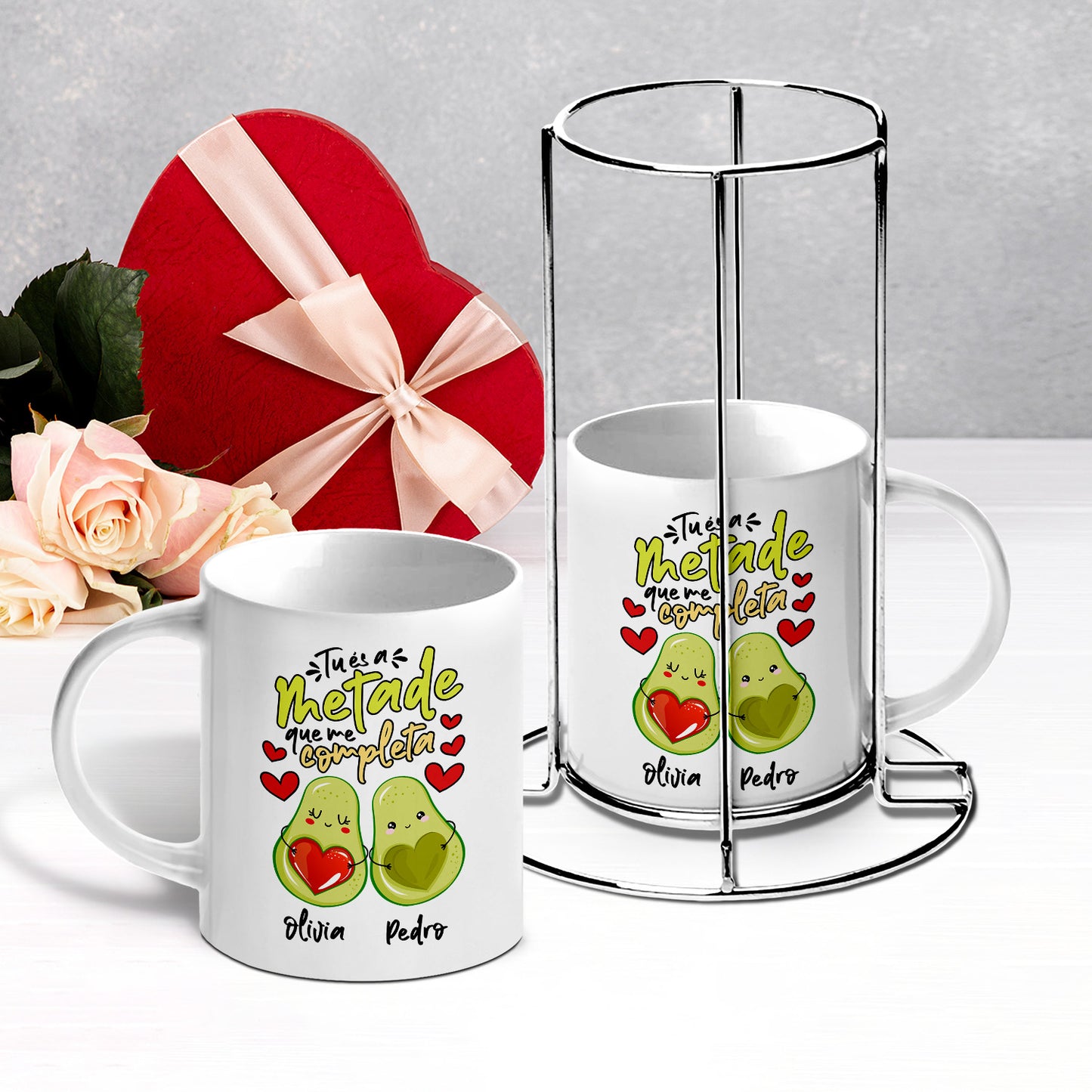 Conjunto 2 canecas com suporte "Tu és a metade que me completa"