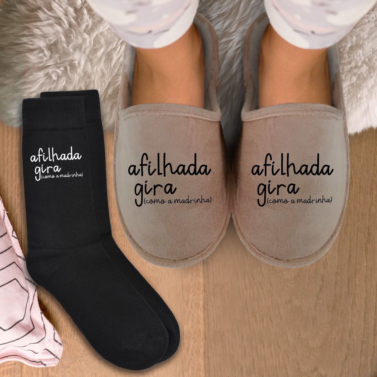 Chinelos e/ou Meias "Giro(a)"