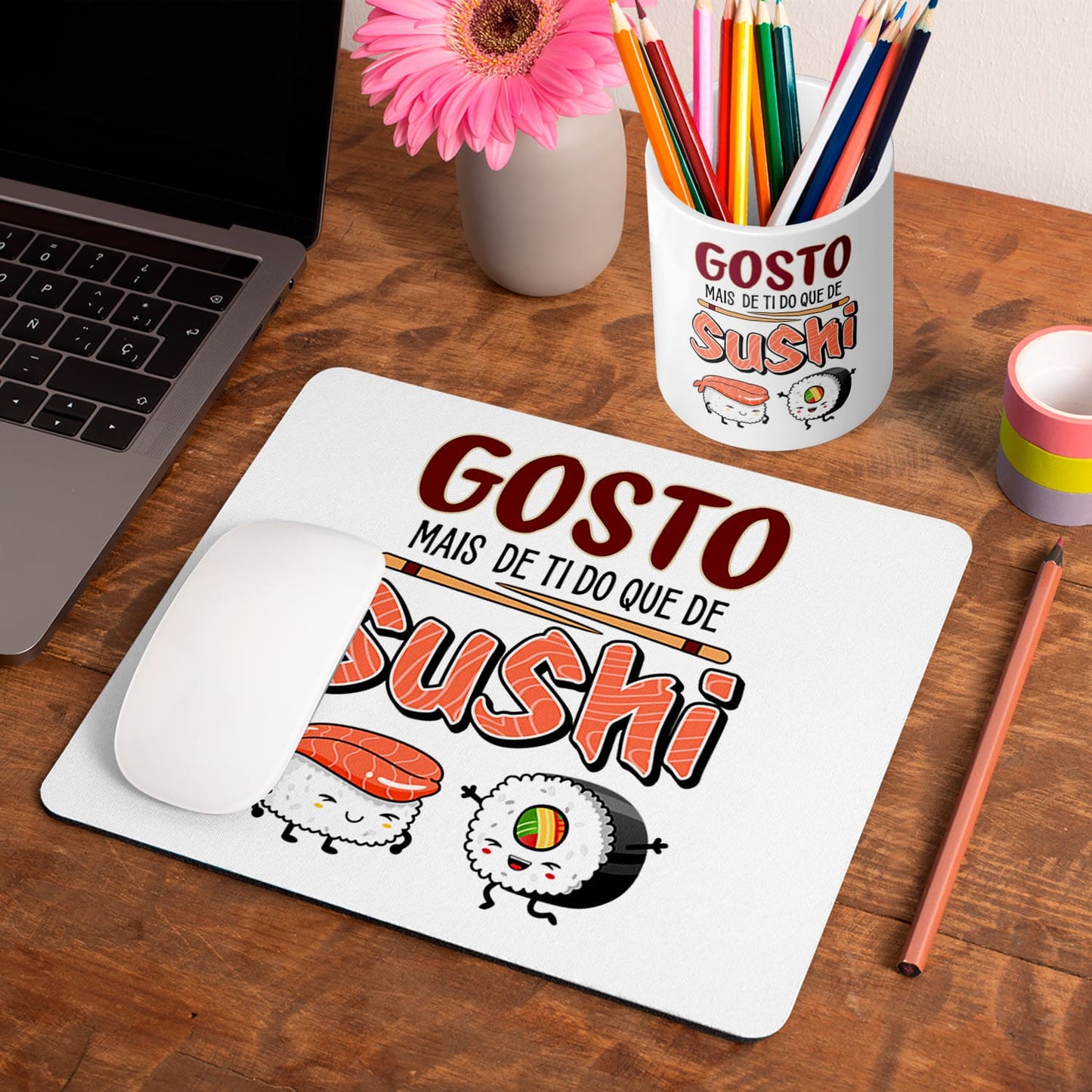 Tapete de rato e/ou Porta-lápis "Gosto mais de ti do que de sushi"
