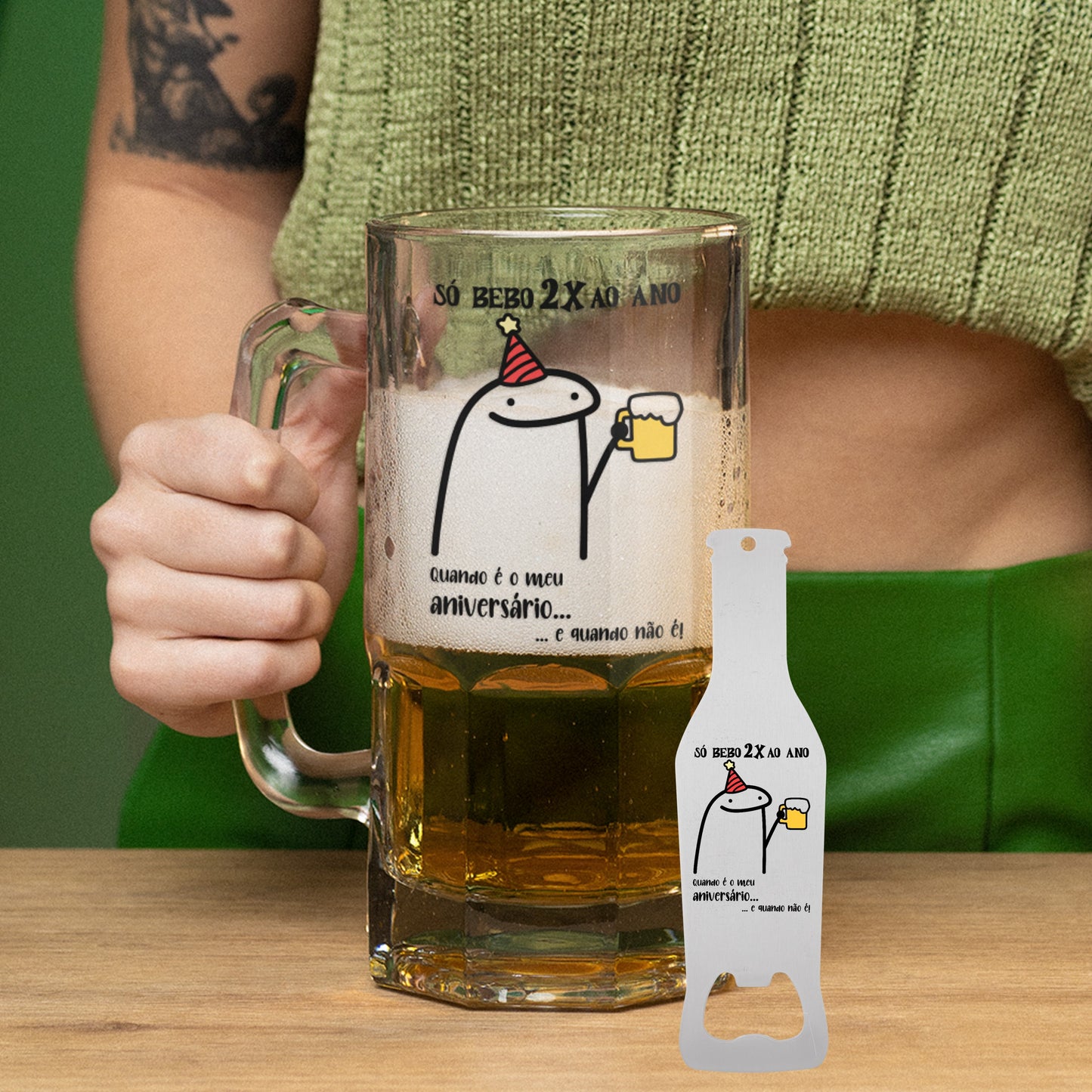 Caneca para Cerveja e/ou Abre-garrafas "Só bebo 2x ao ano"
