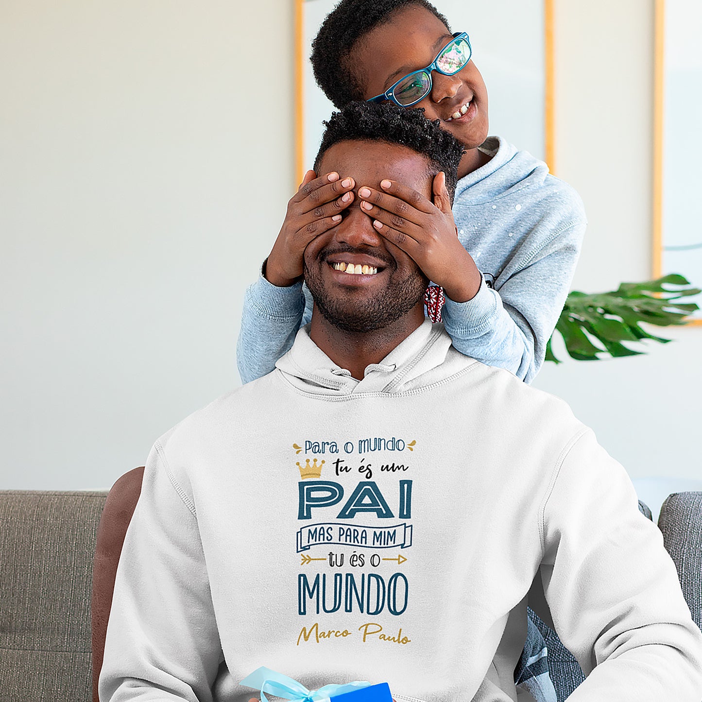 Sweatshirt "Tu és o mundo"