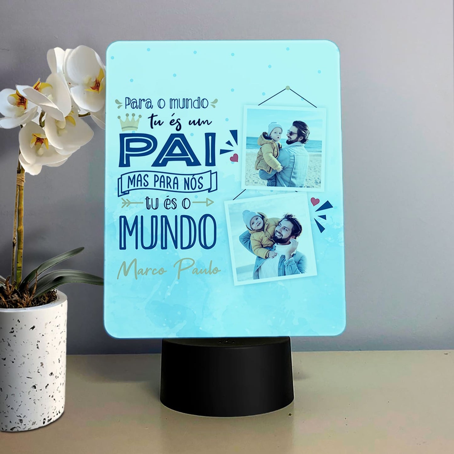 Moldura com LED "Tu és o mundo"
