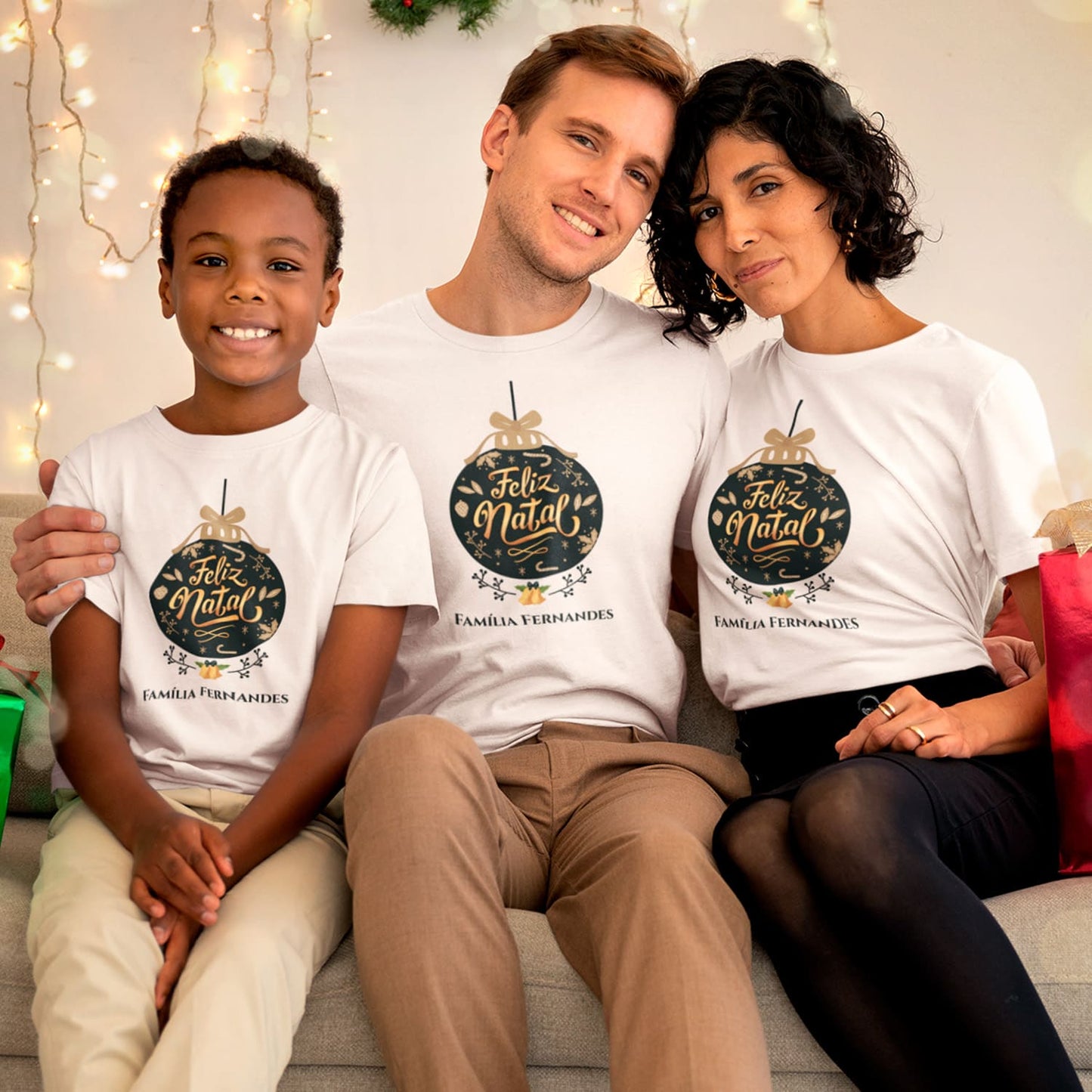 T-shirt "Feliz Natal Dourado"