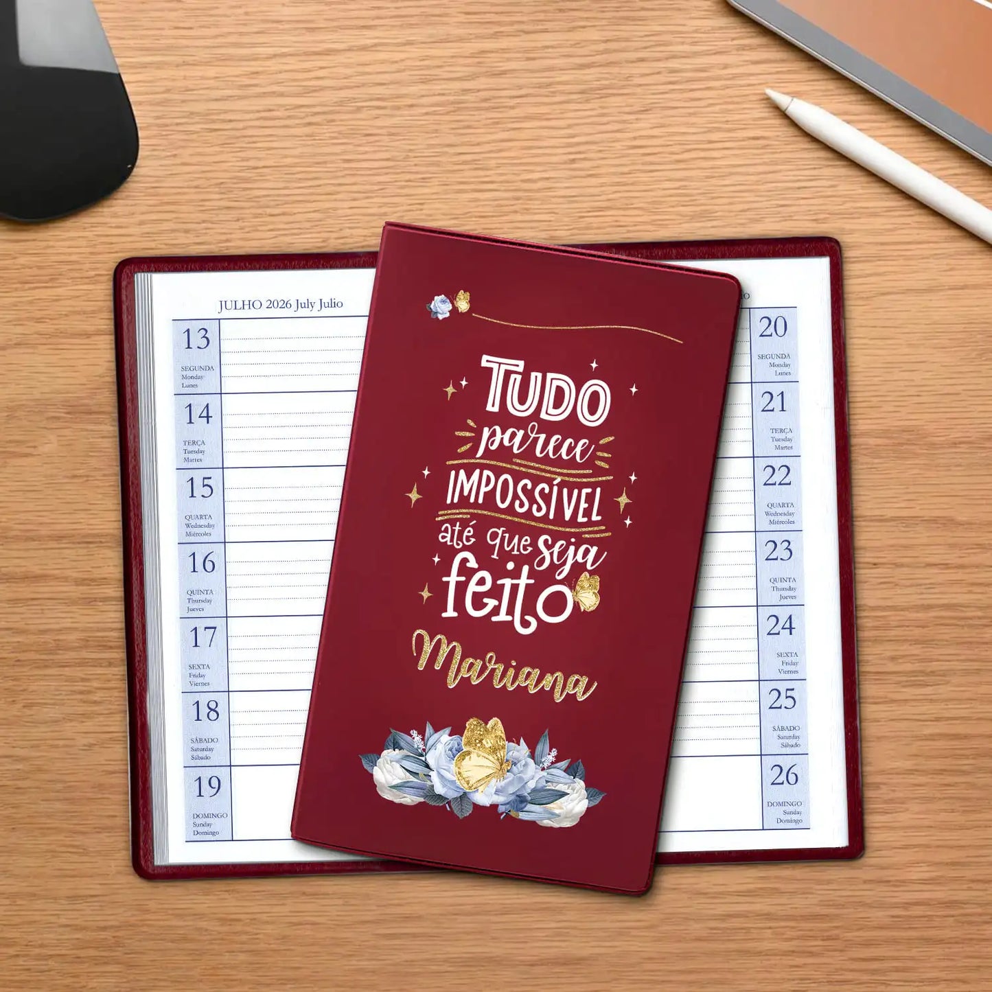 Agenda de bolso 2026 personalizada com nome. Capa em PVC, formato A6.