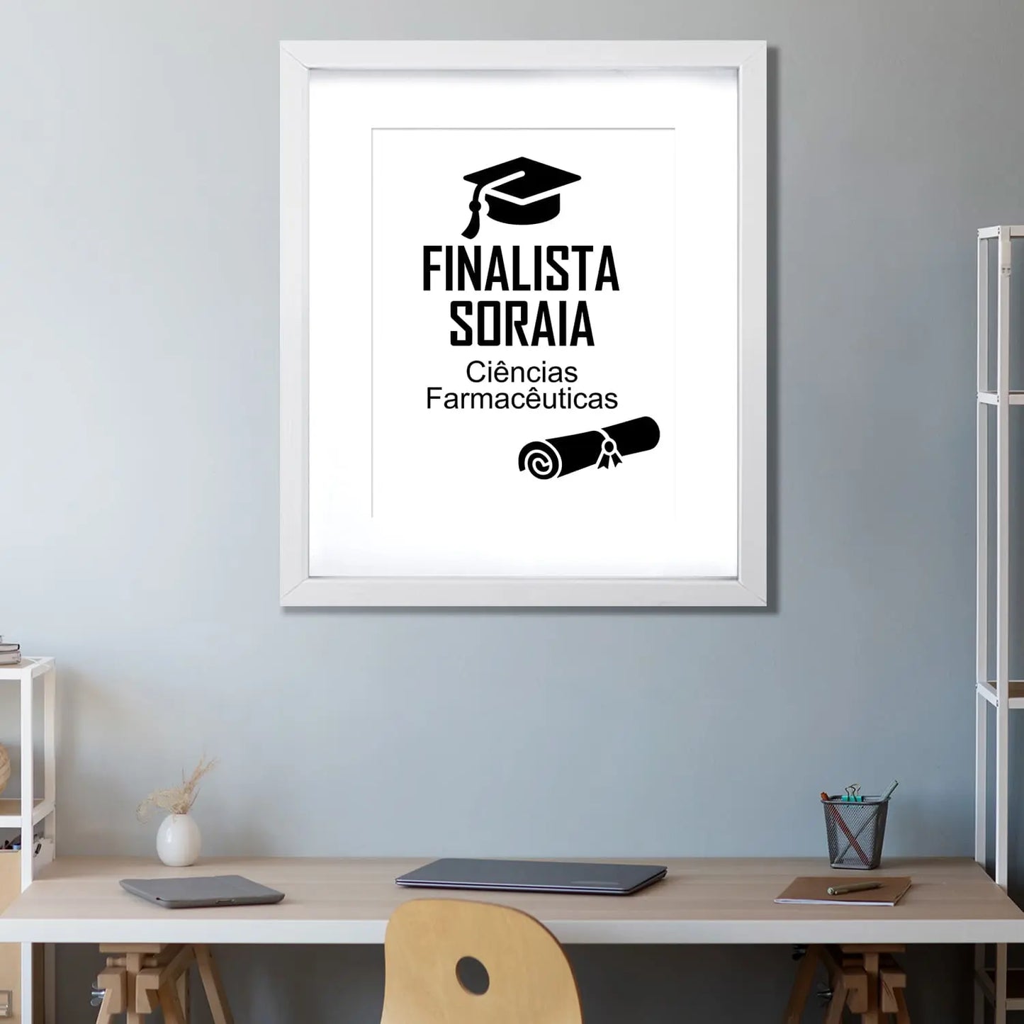 Quadro personalizado para finalista com nome e curso ou ano escolar — 9.º e 12.º anos ou universidade.