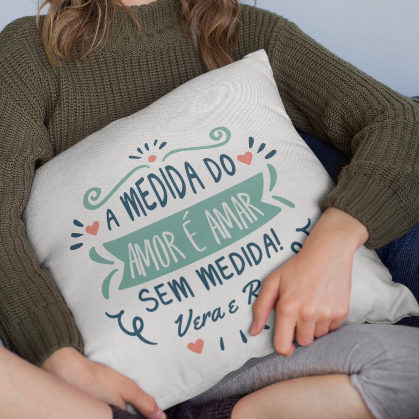 Almofada "A medida do amor é amar sem medida"