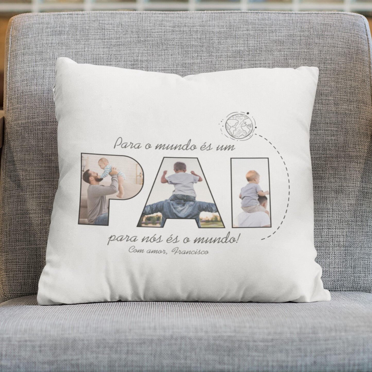 Almofada "És o mundo"