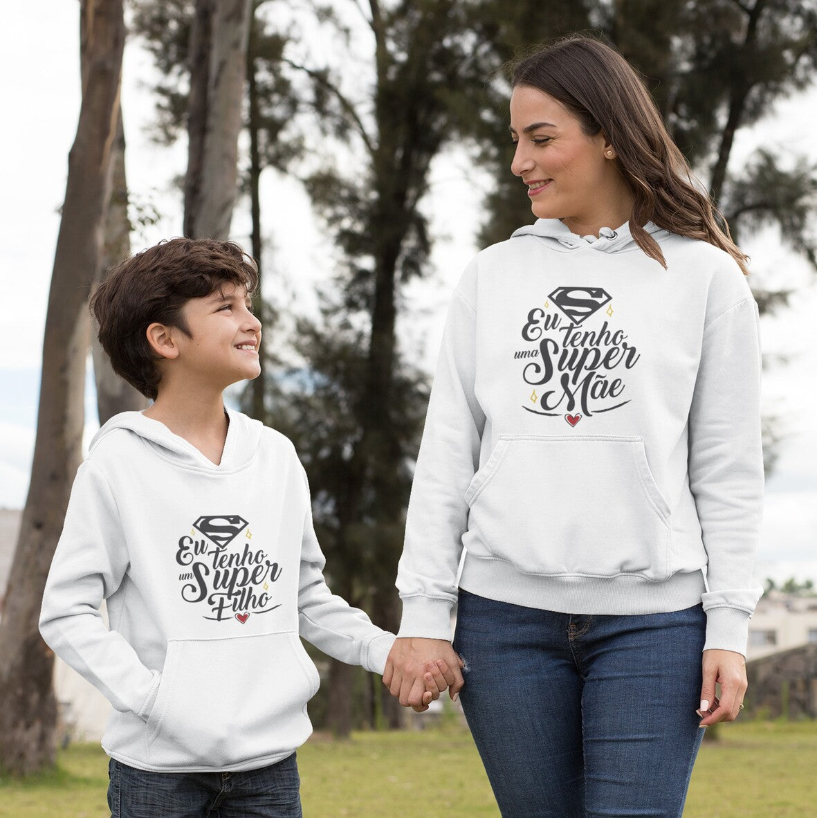 Sweatshirt "Eu tenho uma super mãe"