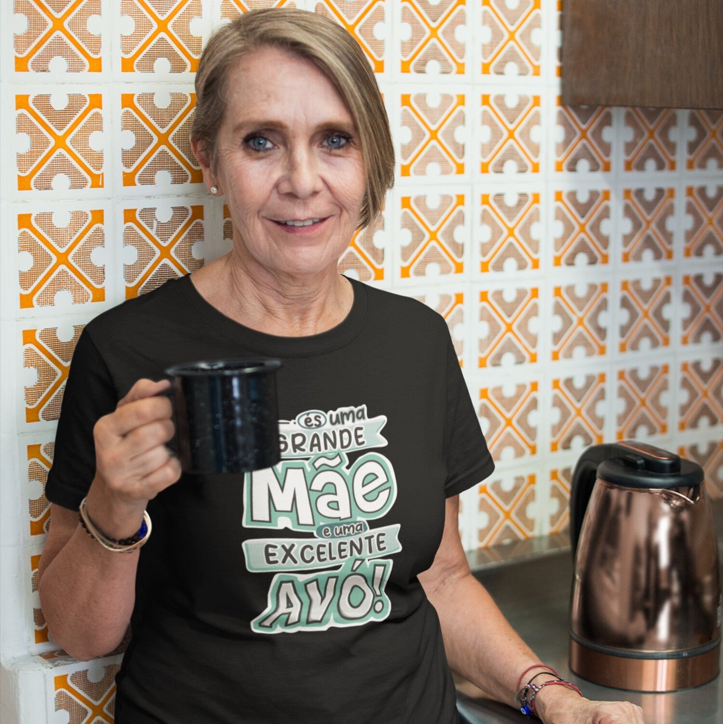 T-shirt "Grande Mãe/Pai - Excelente Avó/Avô"