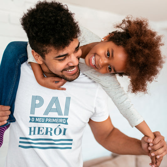 T-shirt e/ou Boné "Pai o meu primeiro herói"