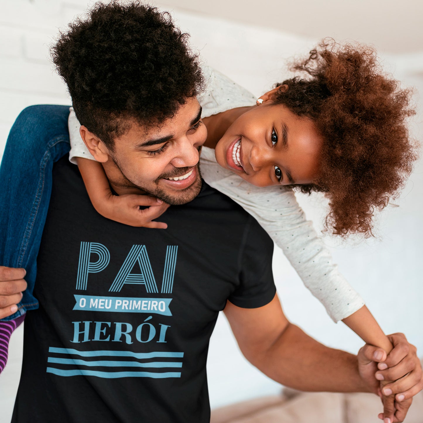 T-shirt e/ou Boné "Pai o meu primeiro herói"
