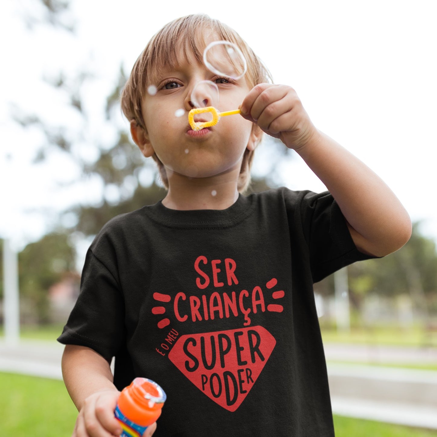 T-shirt "Ser criança é o meu super poder"