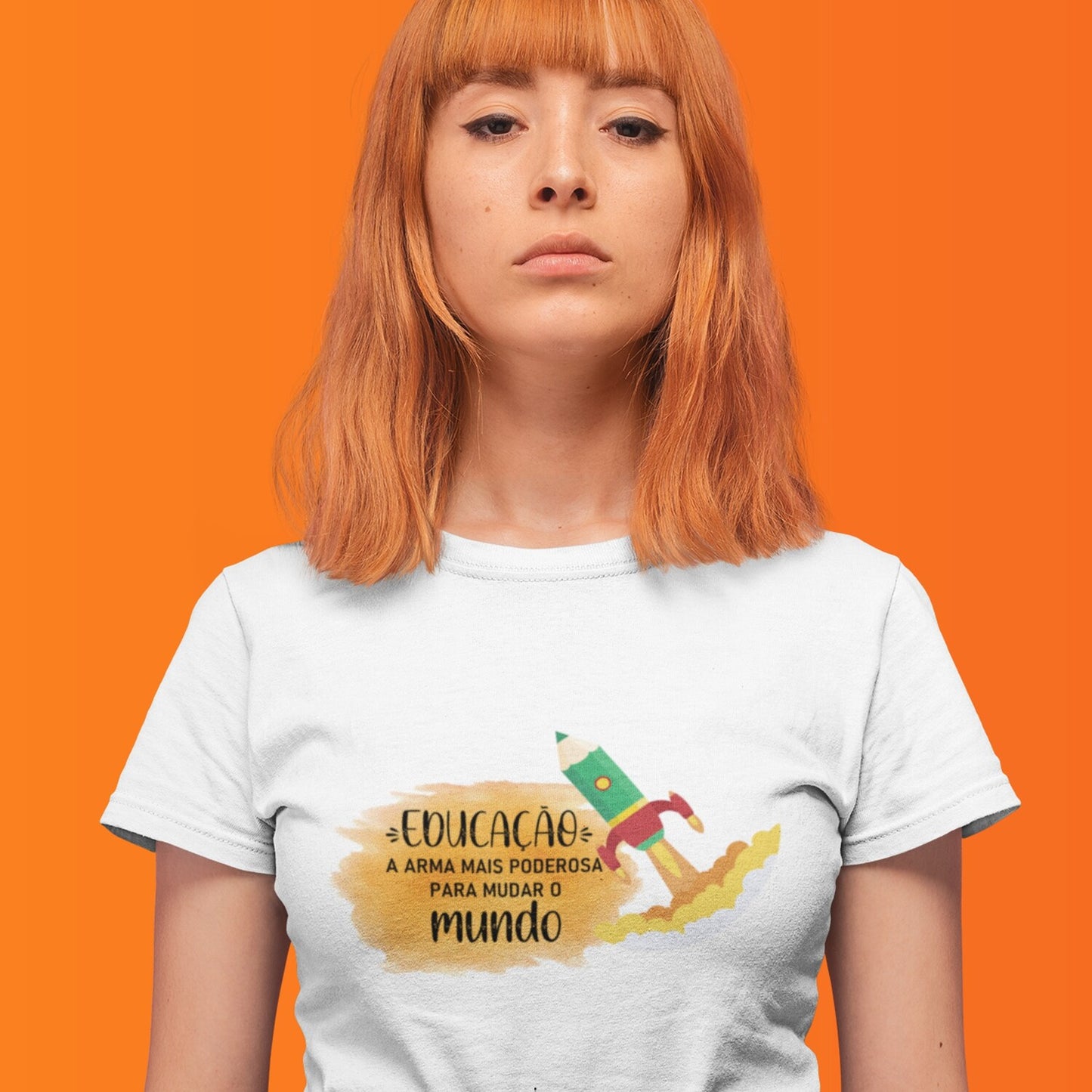 T-shirt "Educação - A arma mais poderosa para mudar o Mundo"