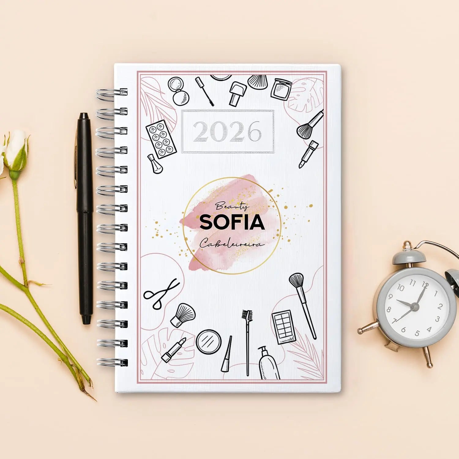 Agenda diária 2026 de argolas personalizada com nome e profissão. Capa PU acolchoado, formato A5.