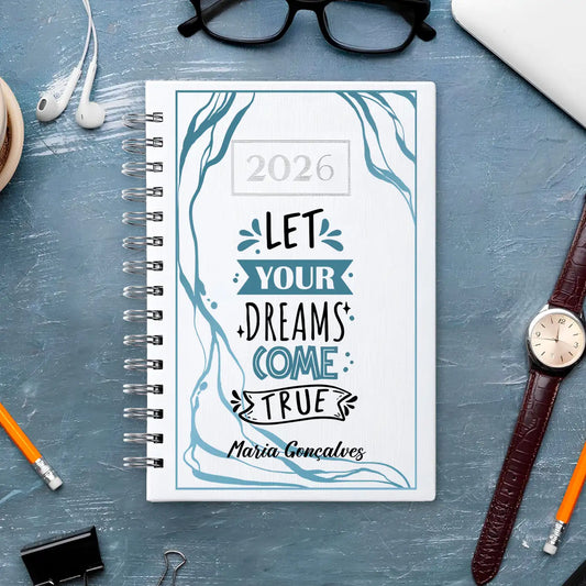 Agenda diária 2026 de argolas personalizada com nome. Capa PU acolchoado, formato A5.
