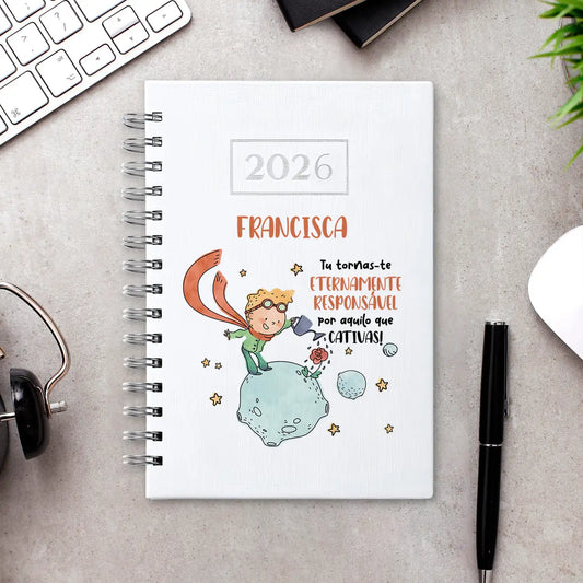 Agenda diária 2026 de argolas personalizada com nome. Capa PU acolchoado, formato A5.