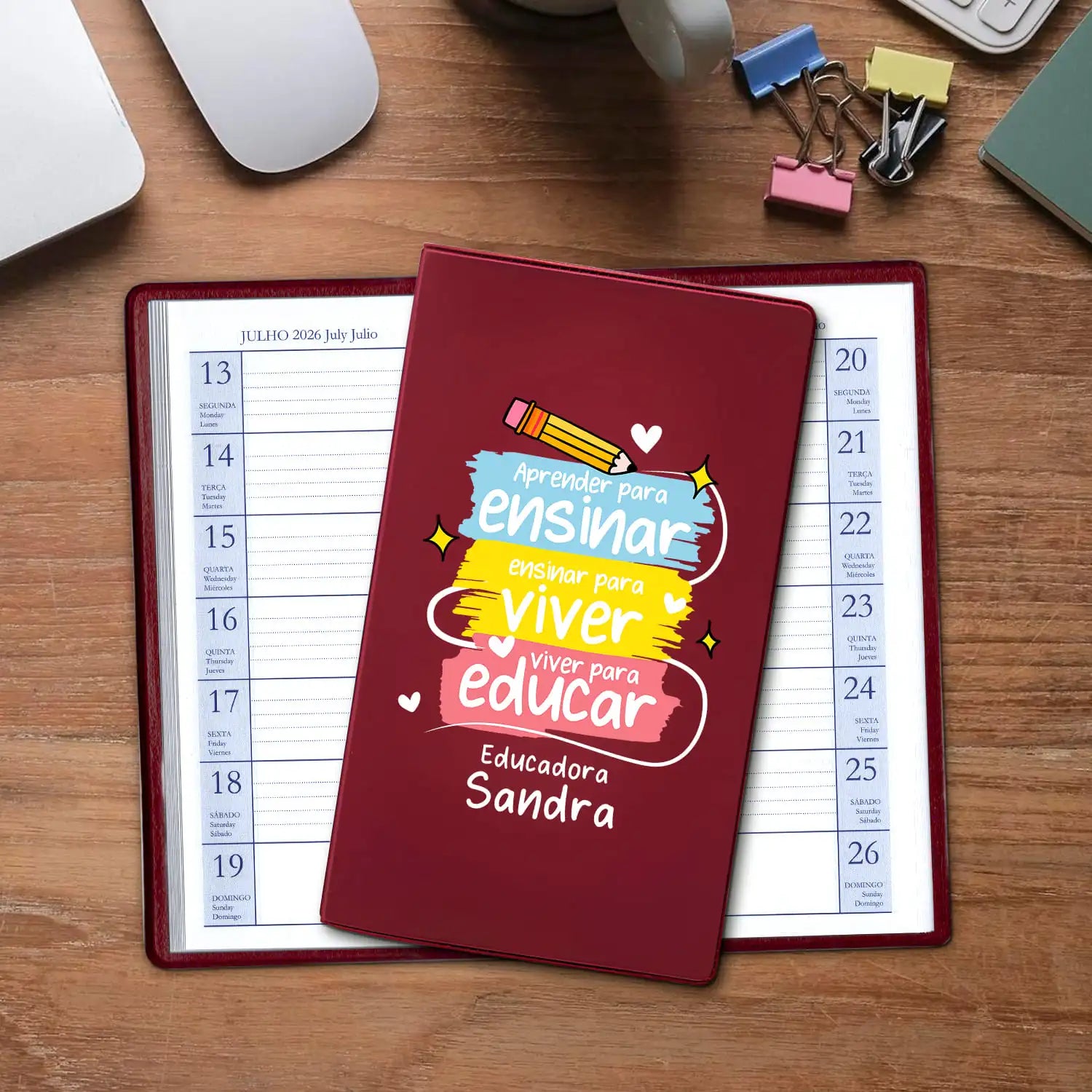 Agenda de bolso 2026 personalizada com profissão e nome. Capa em PVC, formato A6.