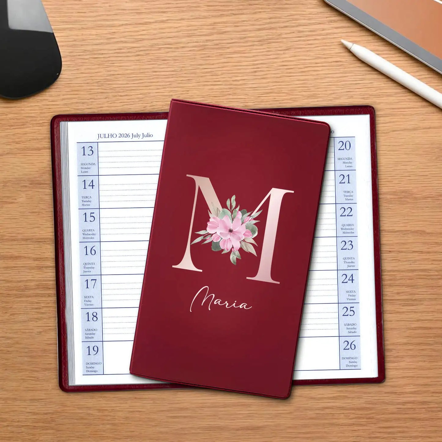 Agenda de bolso 2026 personalizada com nome. Capa em PVC, formato A6.