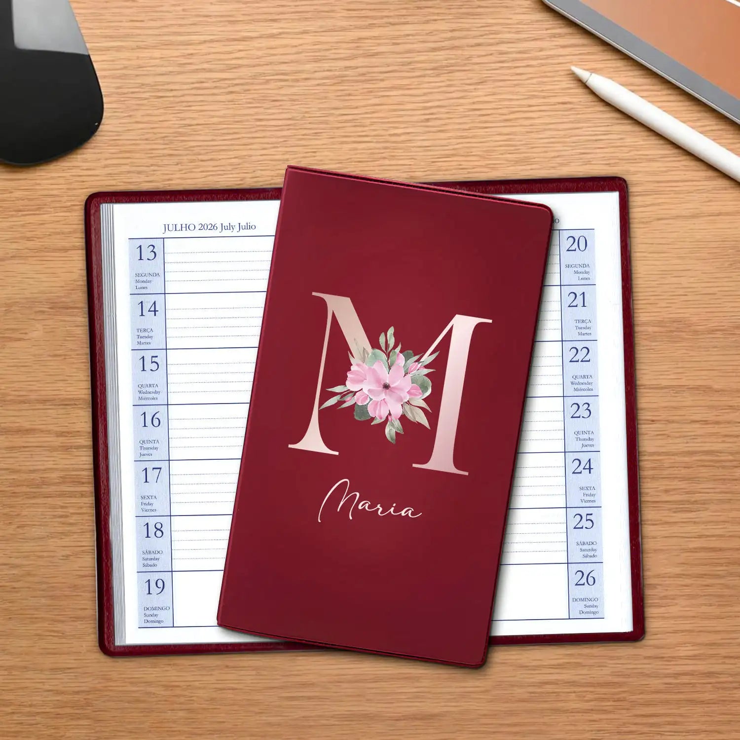 Agenda de bolso 2026 personalizada com nome. Capa em PVC, formato A6.