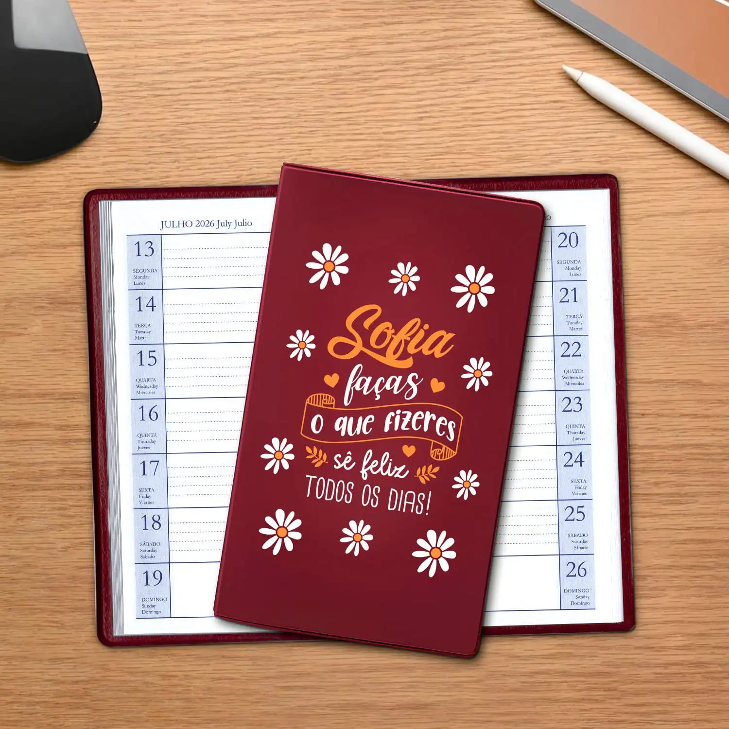 Agenda de bolso 2026 personalizada com nome. Capa em PVC, formato A6.
