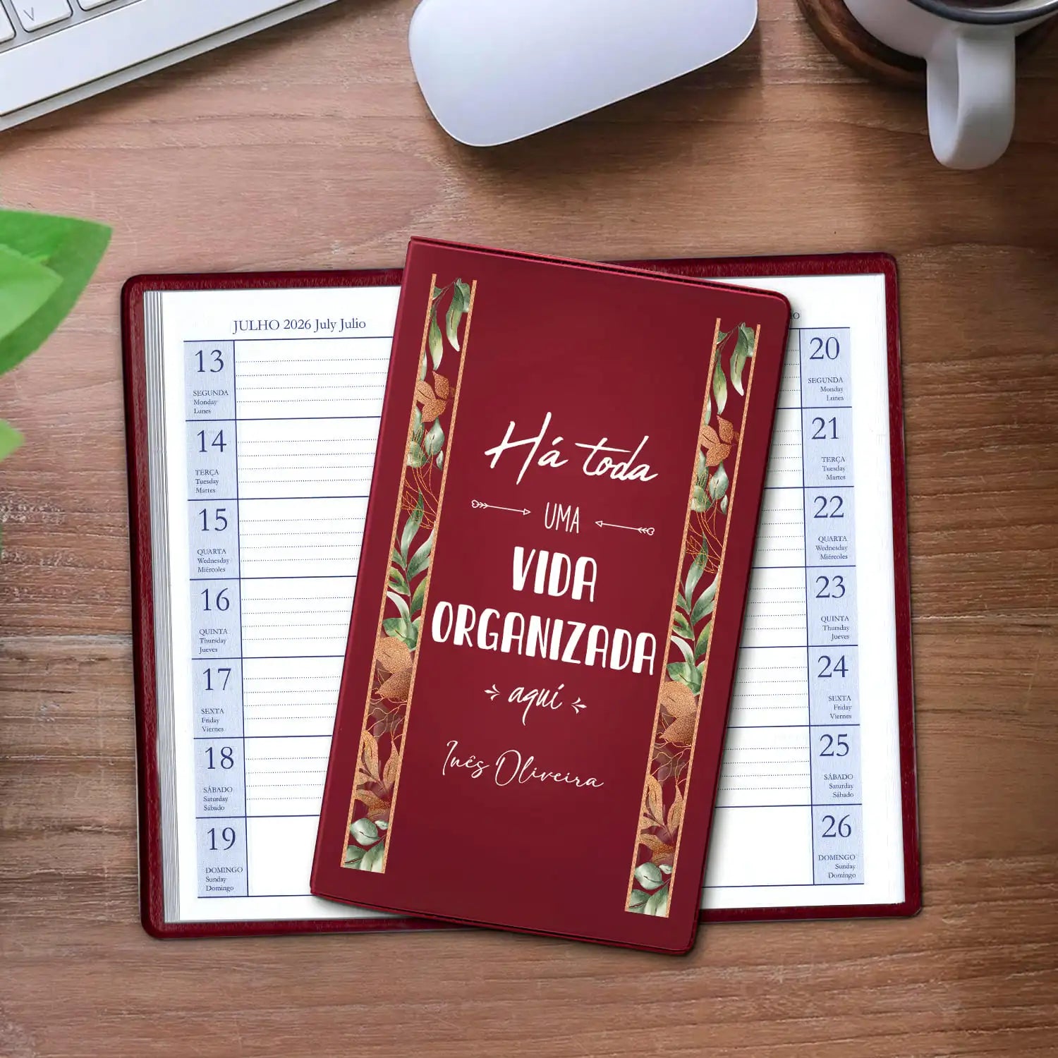 Agenda de bolso 2026 personalizada com nome. Capa em PVC, formato A6.