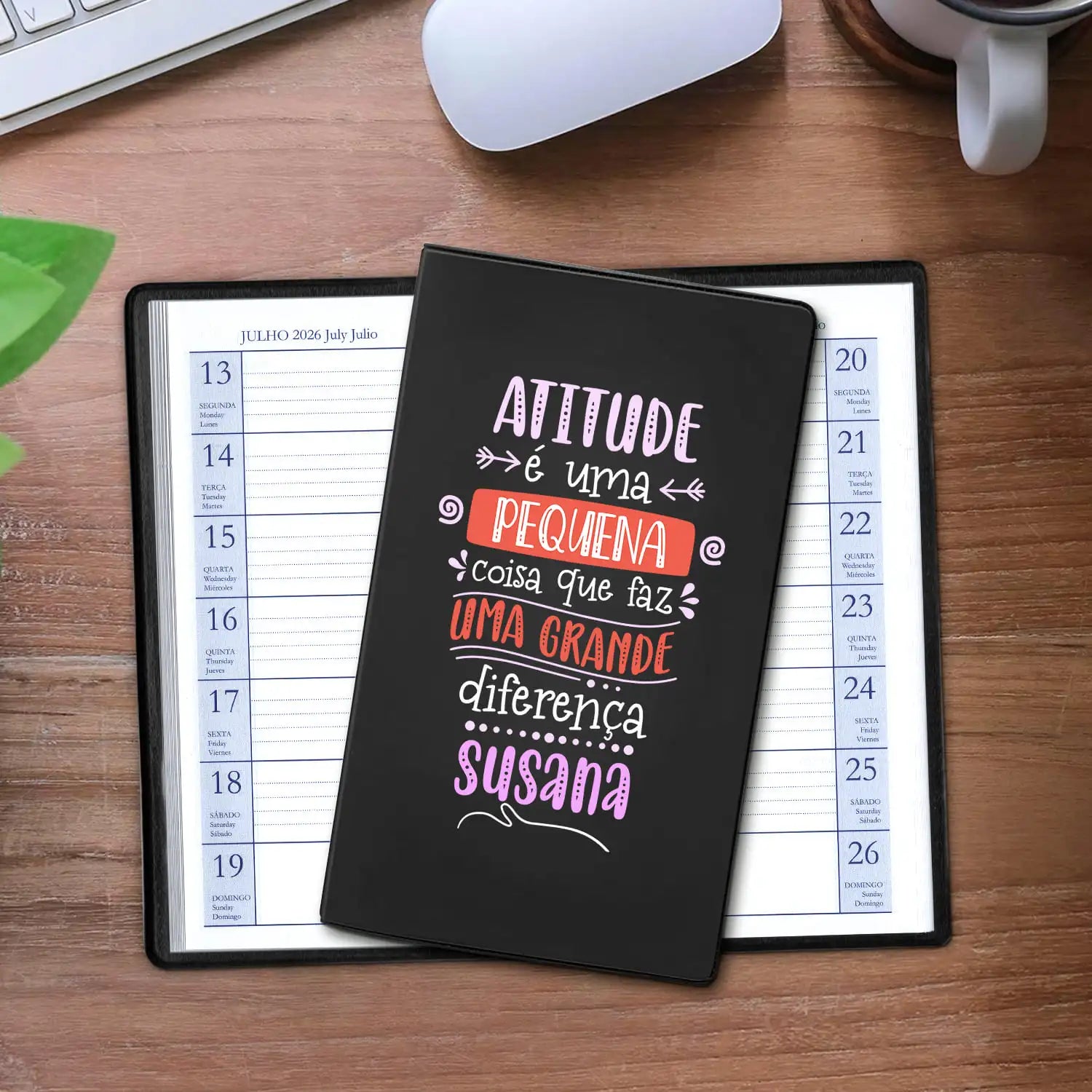 Agenda de bolso 2026 personalizada com nome. Capa em PVC, formato A6.