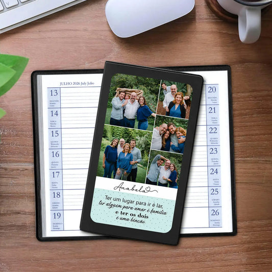 Agenda de bolso 2026 personalizada com  fotografias, nome e frase. Capa em PVC, formato A6.