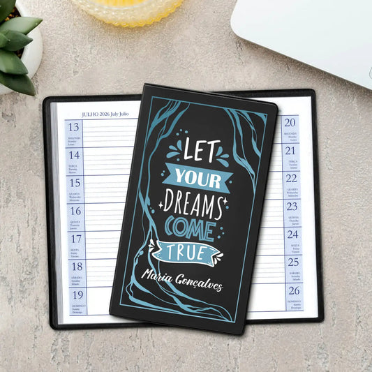 Agenda de bolso 2026 personalizada com nome. Capa em PVC, formato A6.