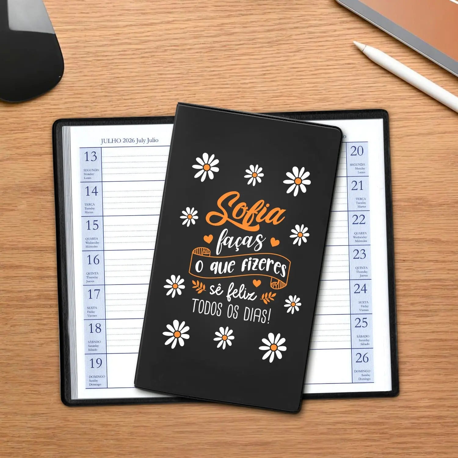 Agenda de bolso 2026 personalizada com nome. Capa em PVC, formato A6.