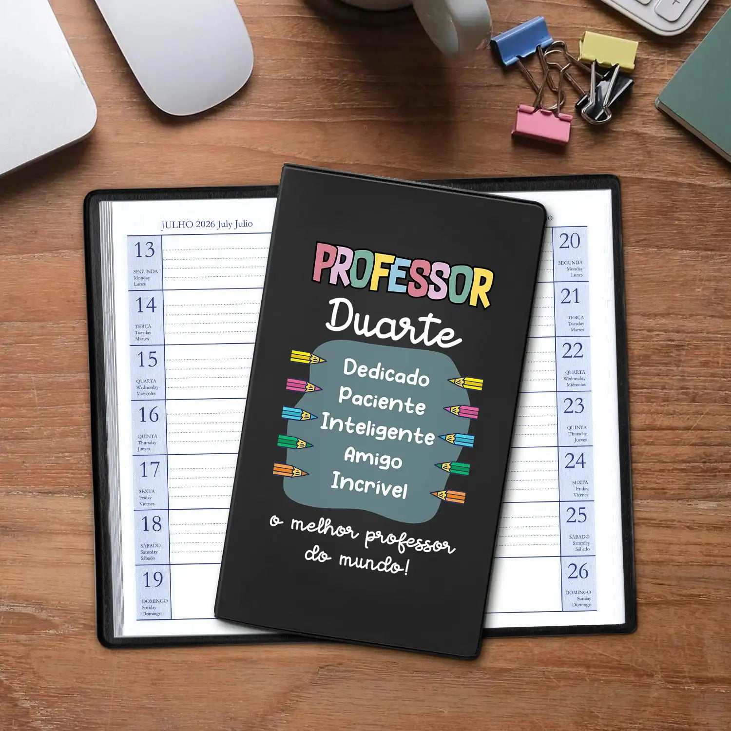 Agenda de bolso 2026 personalizada com nome. Capa em PVC, formato A6.