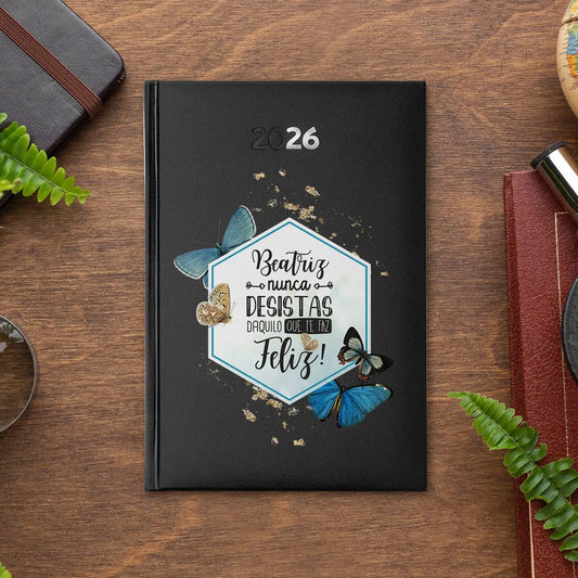 Agenda diária 2026 personalizada com nome. Capa rígida PU, formato A5.
