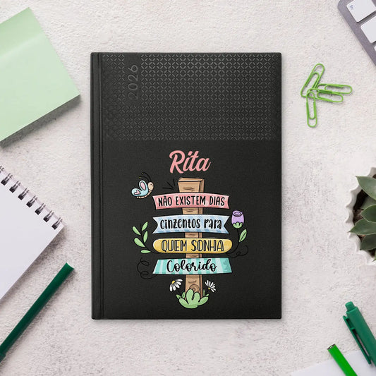 Agenda semanal 2026 personalizada com nome. Capa em PU, formato A5+.