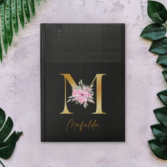 Agenda semanal 2026 personalizada com nome. Capa em PU, formato A5+.