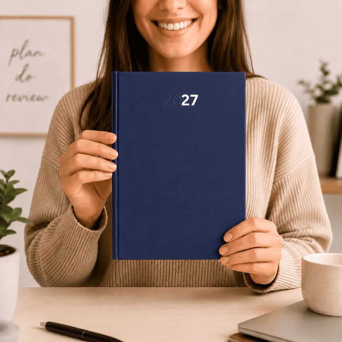 Agenda diária 2027. Capa rígida PU, formato A5.