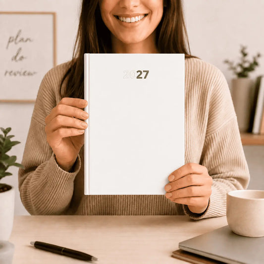 Agenda diária 2027. Capa rígida PU, formato A5.
