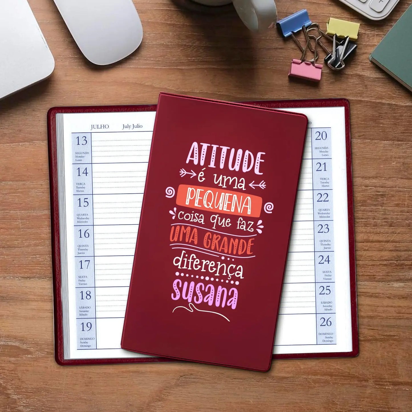 Agenda de bolso 2027 personalizada com nome. Capa em PVC, formato A6.
