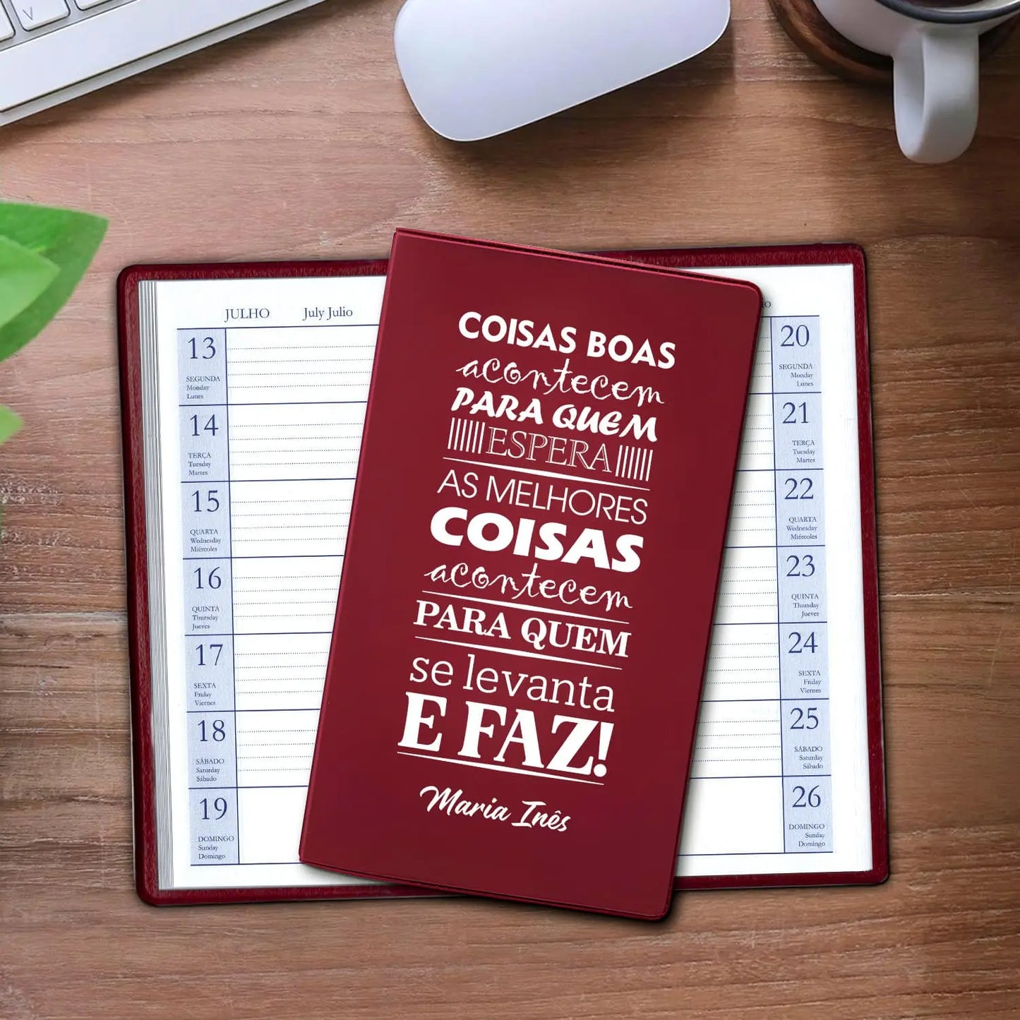 Agenda de bolso 2027 personalizada com nome. Capa em PVC, formato A6.