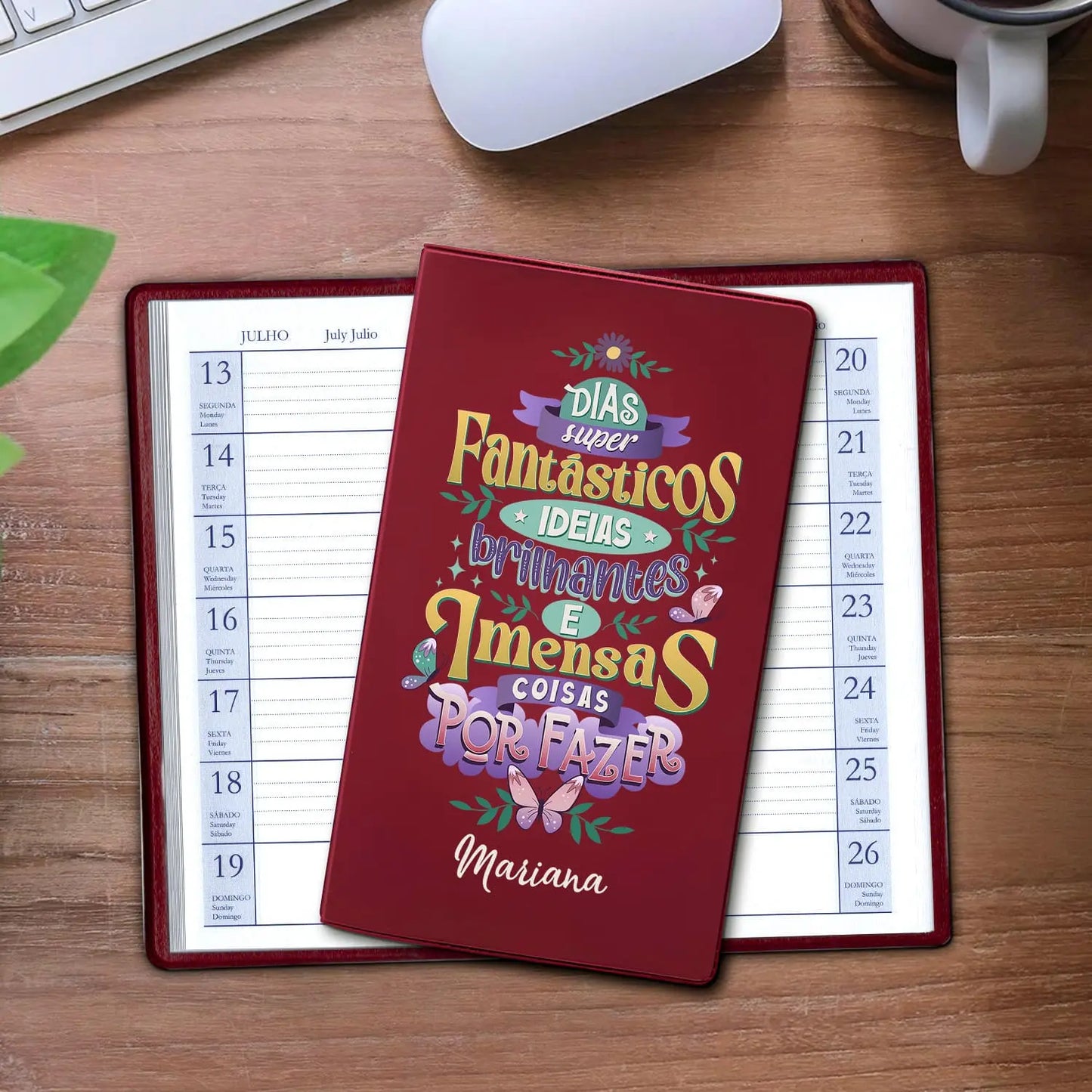 Agenda de bolso 2027 personalizada com nome. Capa em PVC, formato A6.