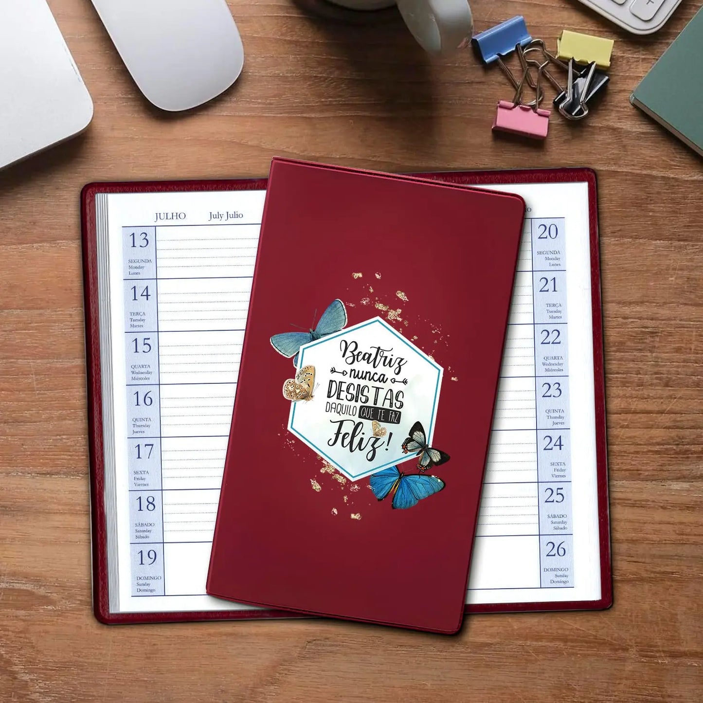 Agenda de bolso 2027 personalizada com nome. Capa em PVC, formato A6.