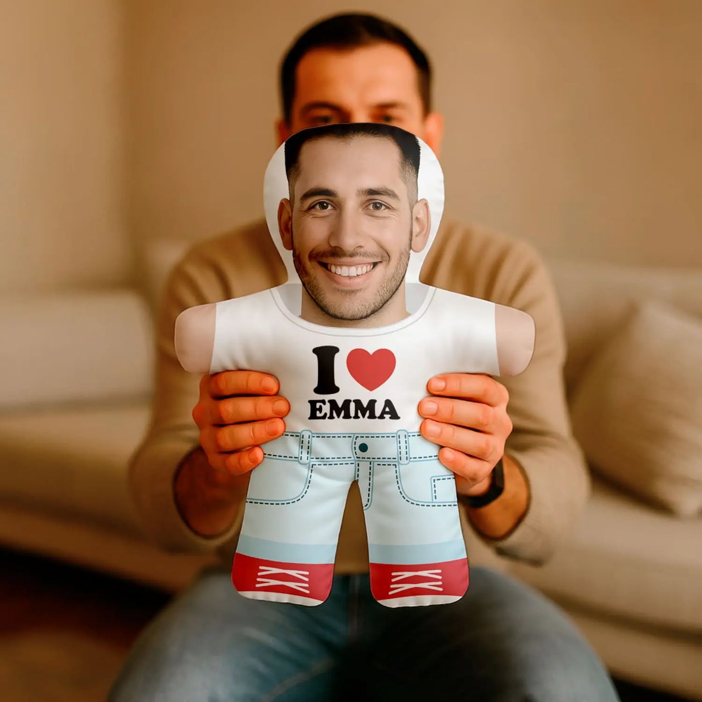 Almofada boneco personalizada MiniTu I LOVE com fotografia. 