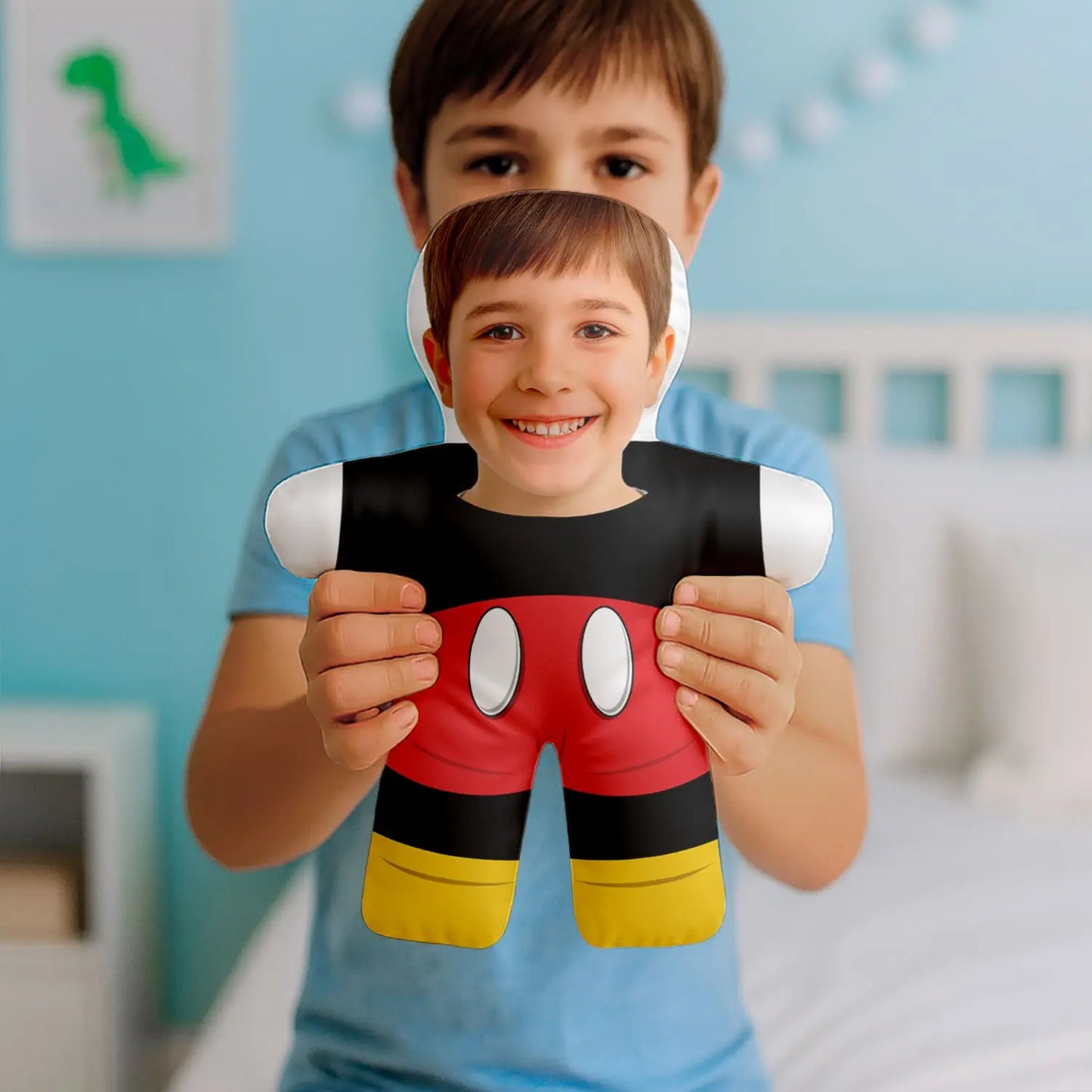 Almofada boneco personalizada MiniTu Fantasia Vermelha com fotografia.