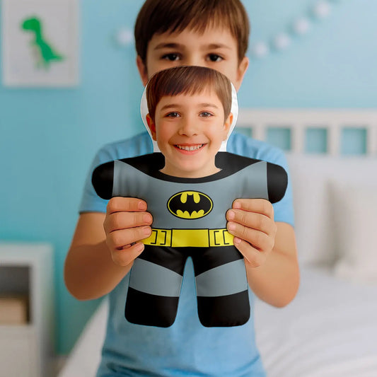 Almofada boneco personalizada MiniTu Homem de Negro com fotografia.