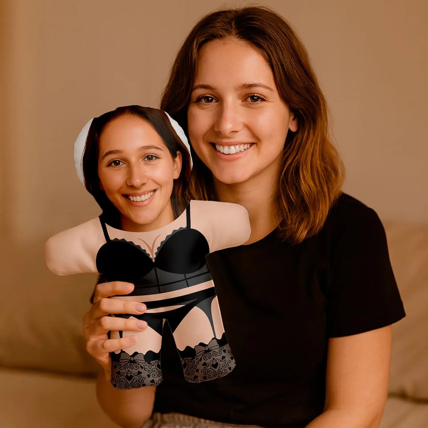 Almofada boneco personalizada MiniTu Sexy Woman com fotografia. Lingerie preta. 