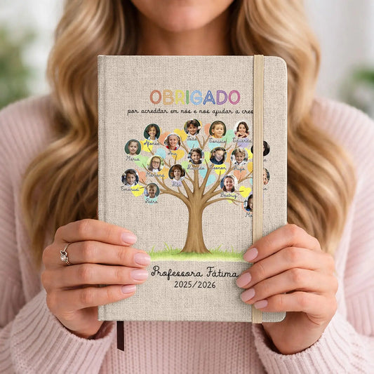 bloco de notas personalizado com nome da professora, nomes e fotografias dos alunos