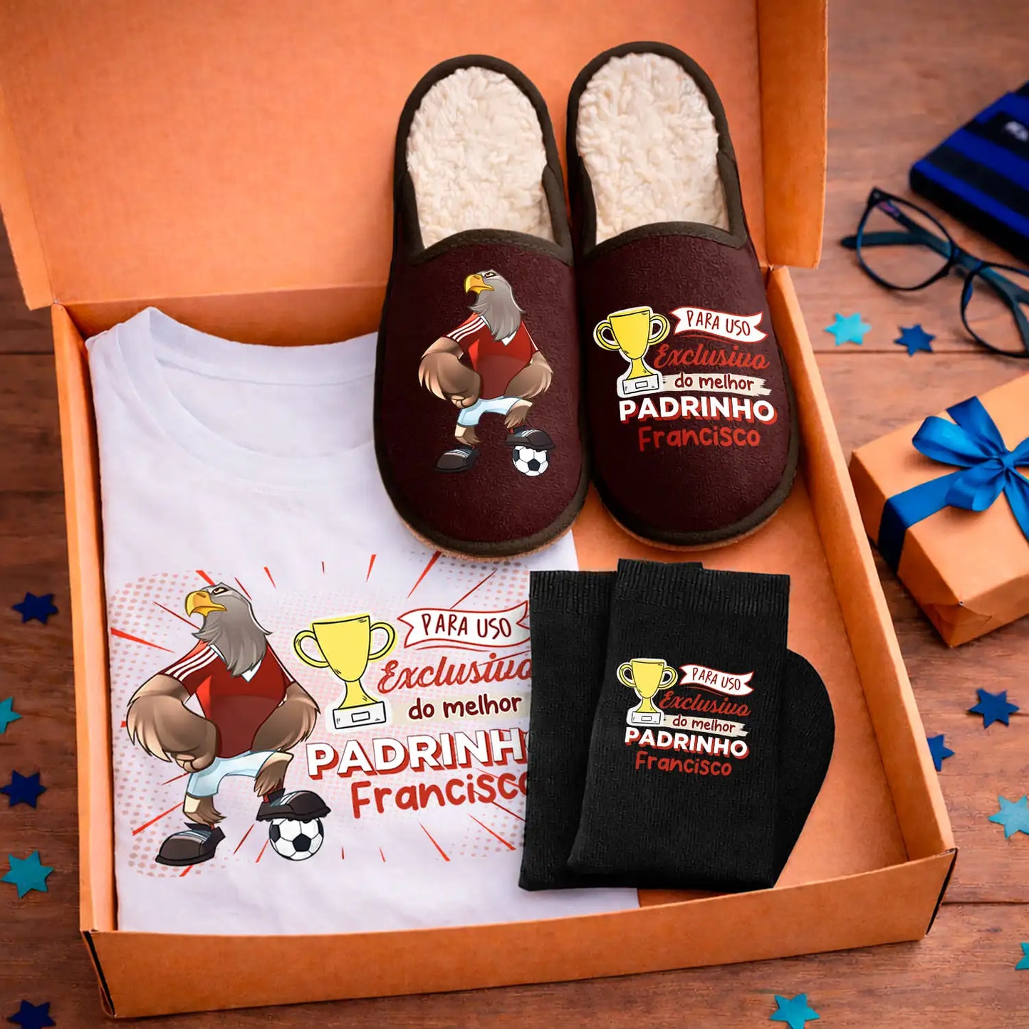 Box T-shirt + Chinelos + Meias "Futebol"