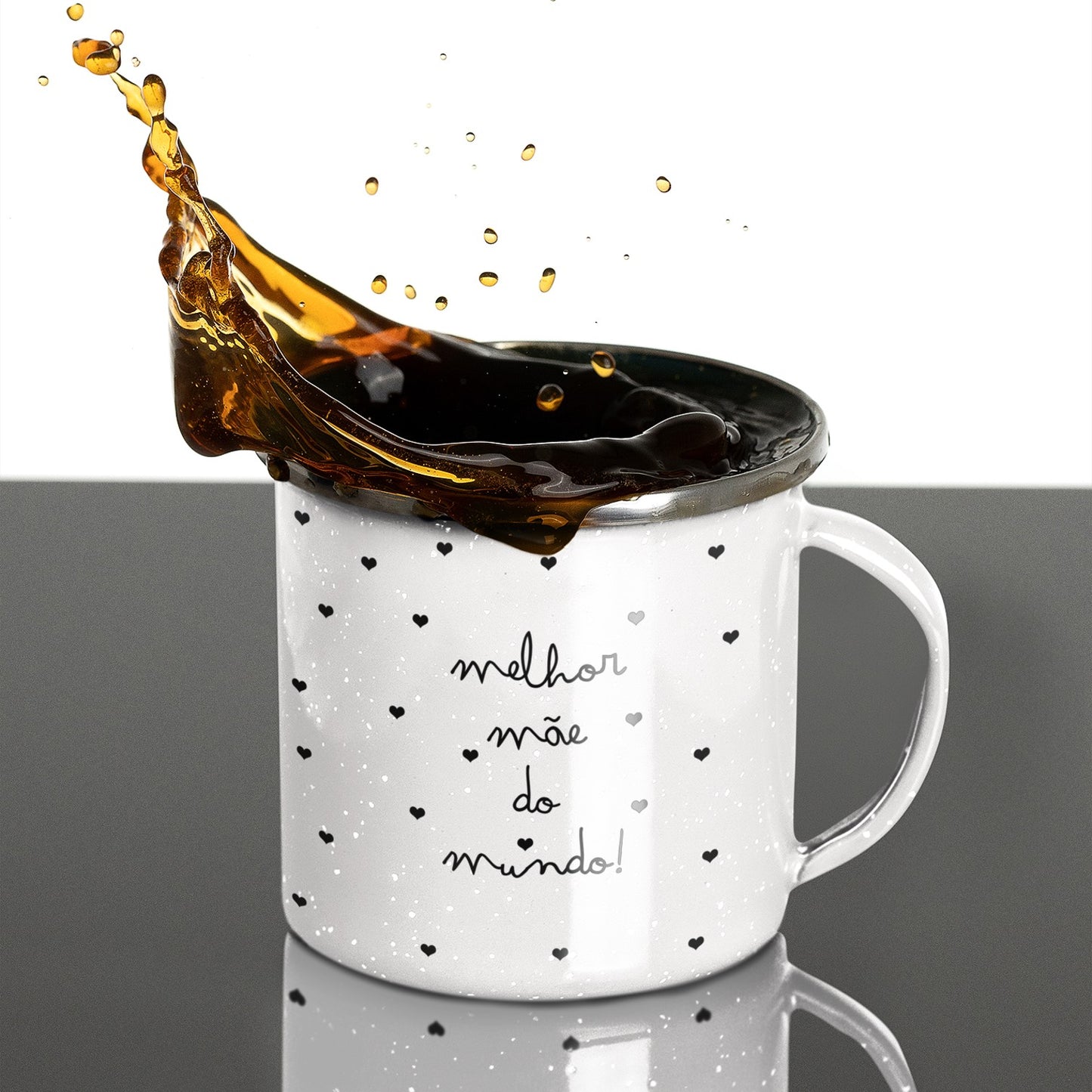 Caneca de Esmalte "Million Hearts"