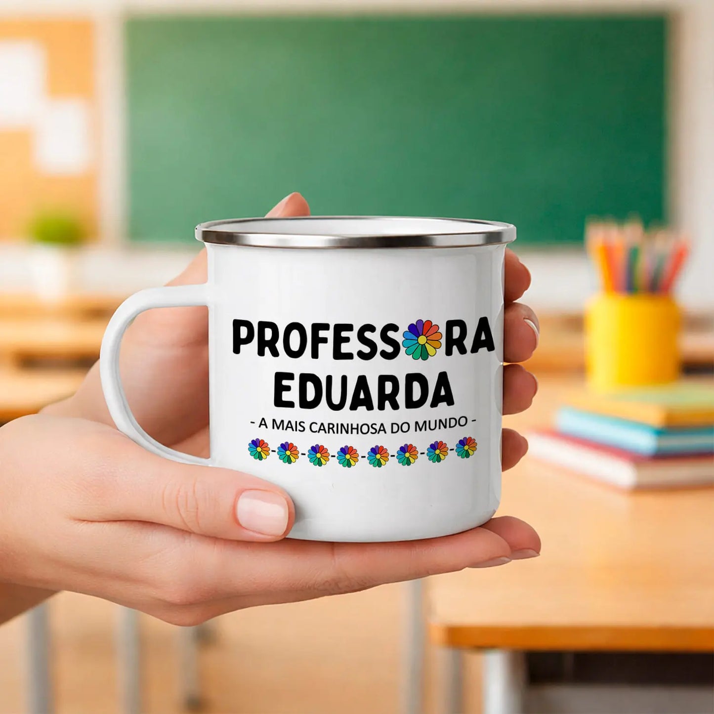 caneca de esmalte professora personalizada com nome e frase