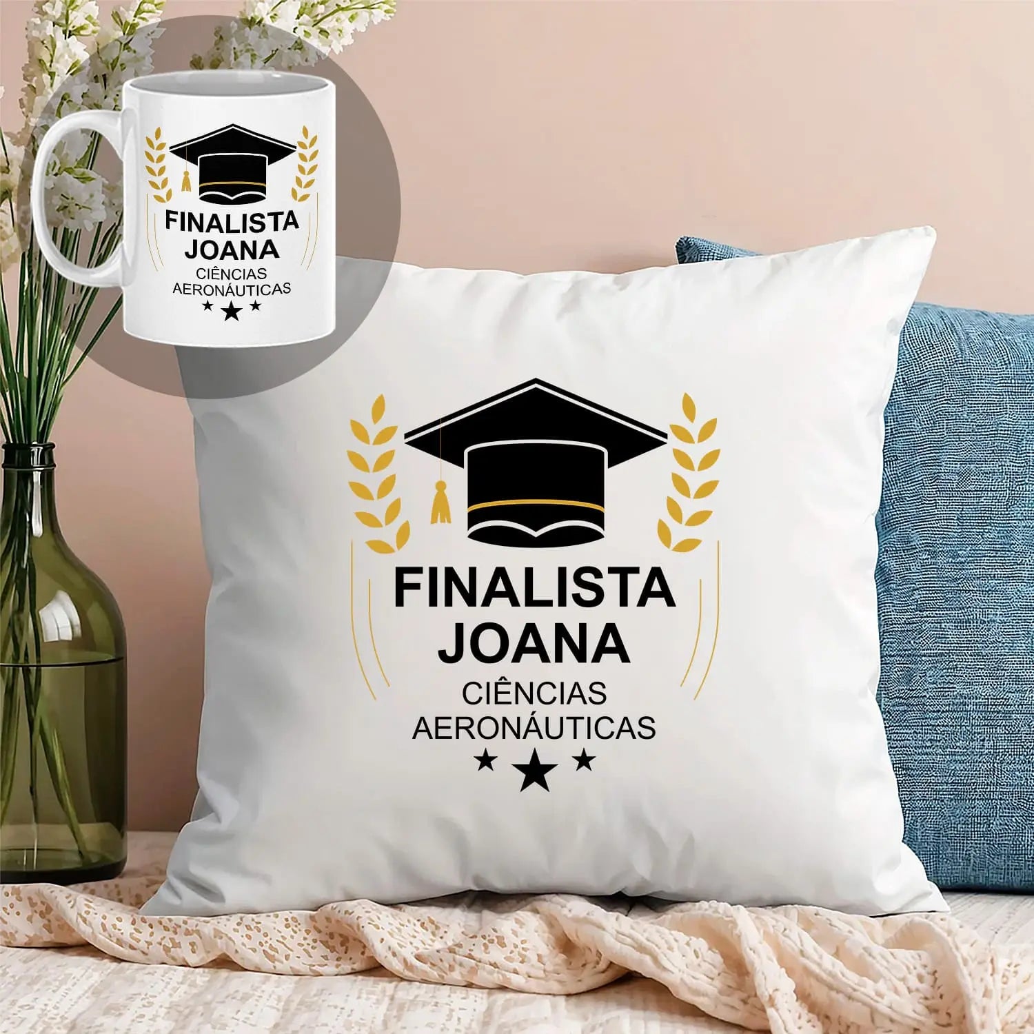 almofada e caneca personalizadas para finalista com nome e curso ou ano escolar