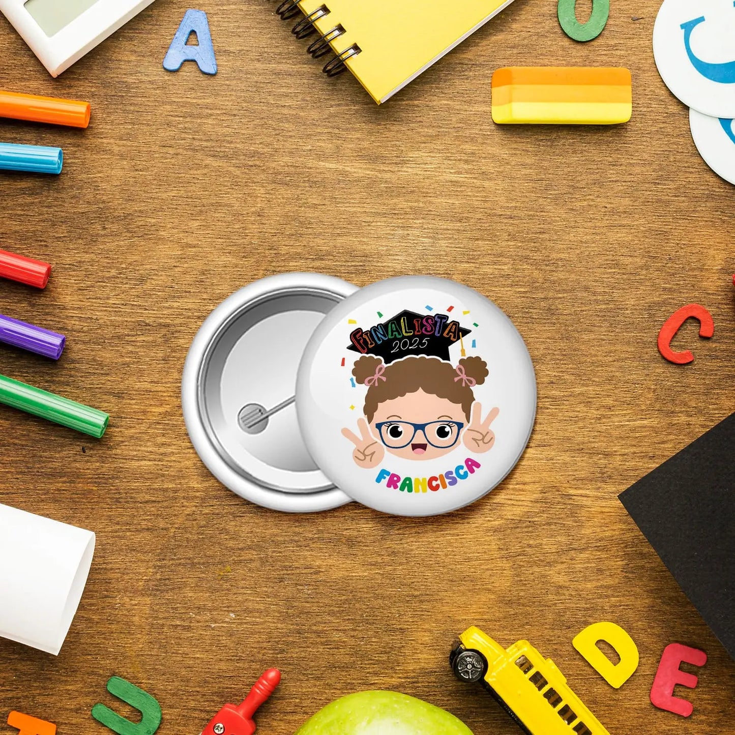 crachá personalizado com nome e ano